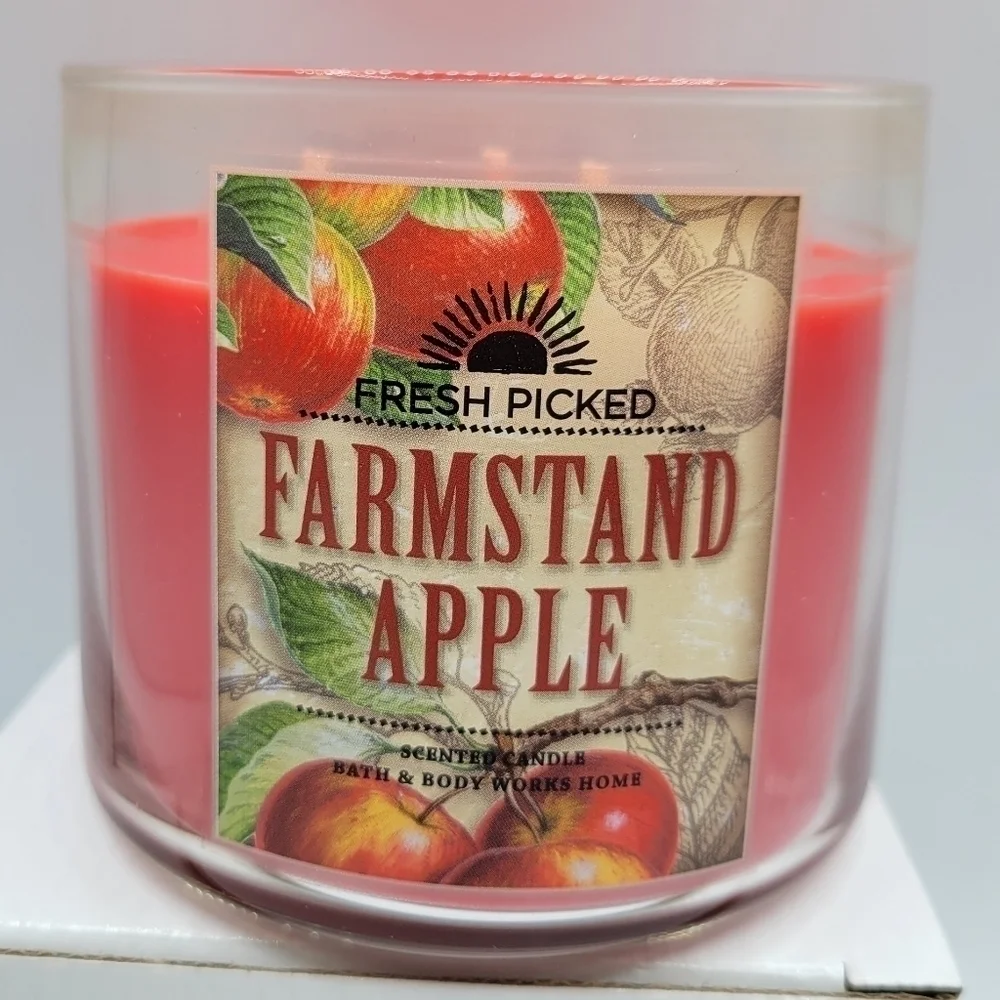 Bath & Body Works Farmstand Apple 3 Wick candle